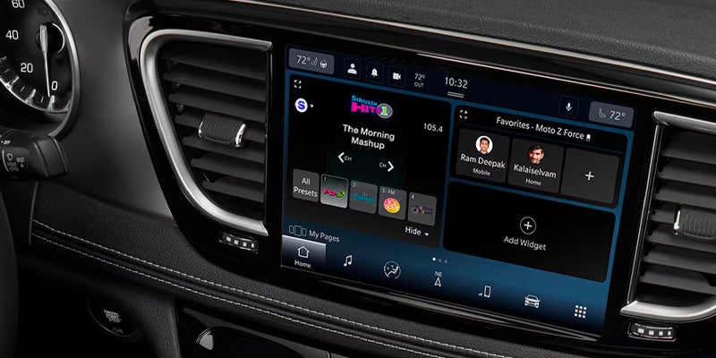 Chrysler Pacifica family cabin